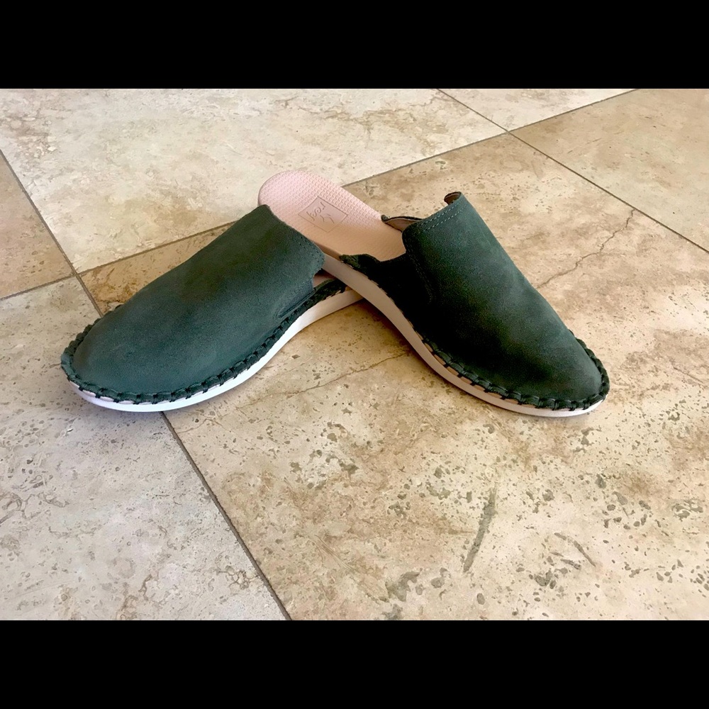 Reef slip on Suede shoes